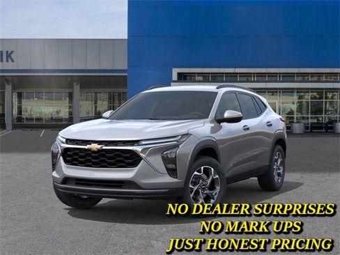 New 2026 Chevrolet Trax LT image 6