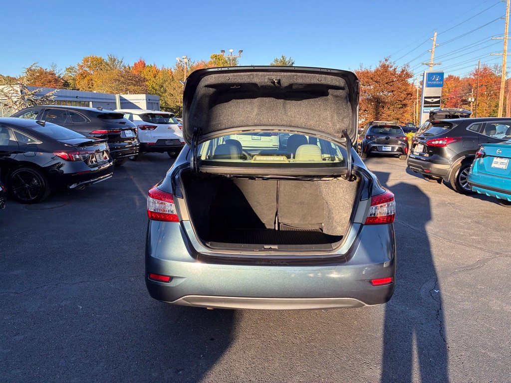 Used 2013 Nissan Sentra SL w/ Leather Pkg FWD image 11