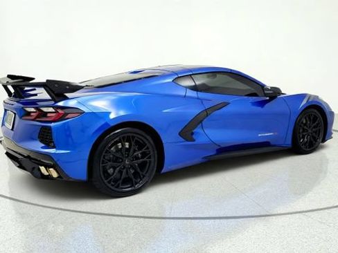 Used 2023 Chevrolet Corvette Stingray Premium Cpe w/ Z51 Performance Package RWD image 9