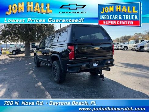 Used 2024 Chevrolet Silverado 2500 High Country w/ Technology Package image 9