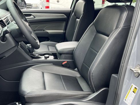 Used 2022 Volkswagen Atlas Cross Sport SE AWD/4WD image 11