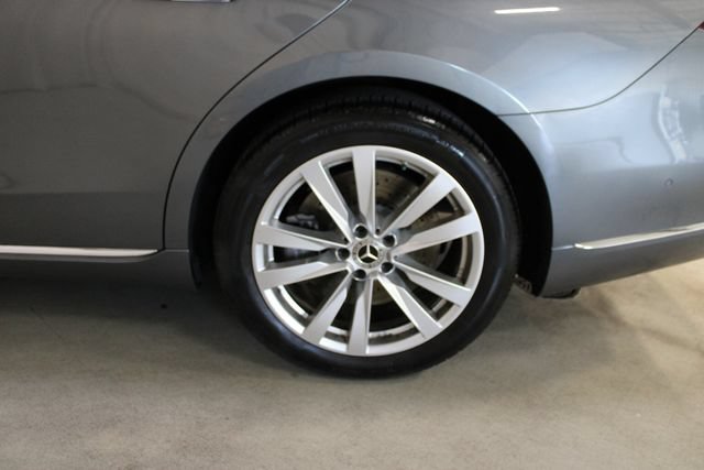Certified 2022 Mercedes-Benz S 500 4MATIC image 37