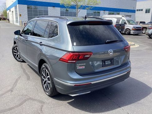 Used 2021 Volkswagen Tiguan SE AWD/4WD image 2