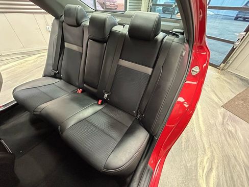 Used 2014 Toyota Camry SE image 6
