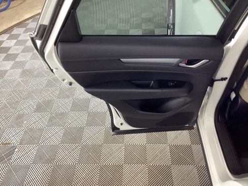Used 2023 MAZDA CX-5 AWD 2.5 S w/ Select Package image 12
