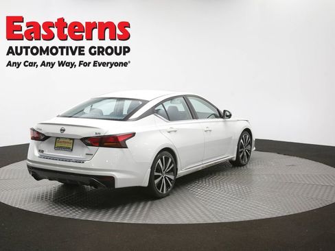 Used 2022 Nissan Altima 2.0 SR FWD image 41