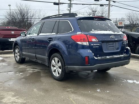 Used 2011 Subaru Outback 2.5i Limited image 9