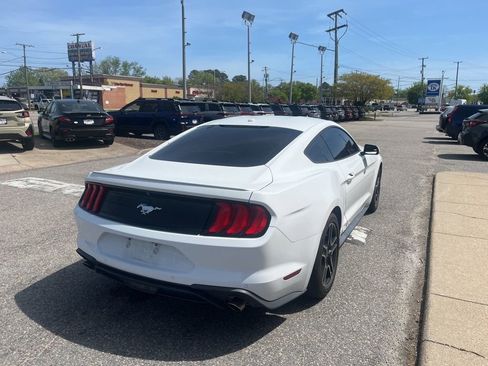 Used 2018 Ford Mustang Coupe w/ Equipment Group 101A image 4