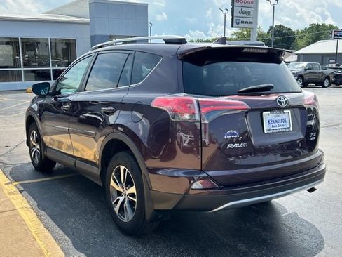 Used 2018 Toyota RAV4 XLE AWD/4WD image 6