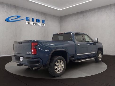 New 2026 Chevrolet Silverado 3500 High Country AWD/4WD image 8