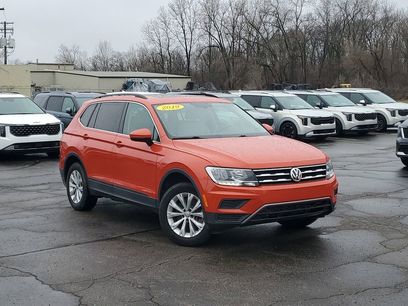 Used 2019 Volkswagen Tiguan SE w/ Panoramic Sunroof Package