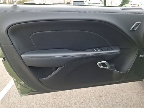 Used 2022 Dodge Challenger R/T w/ Plus Package image 12