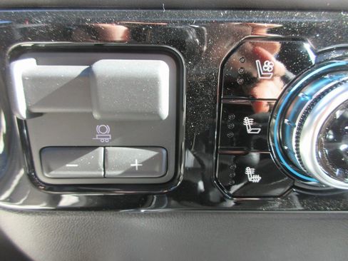 New 2026 GMC Sierra 1500 SLT w/ SLT Premium Plus Package image 20