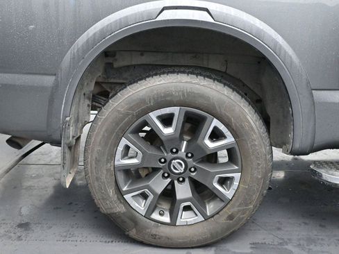 Used 2021 Nissan Titan Platinum Reserve w/ Moonroof Package image 39