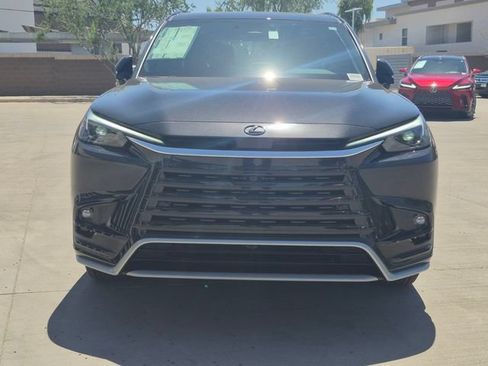 New 2026 Lexus TX 500h AWD image 9