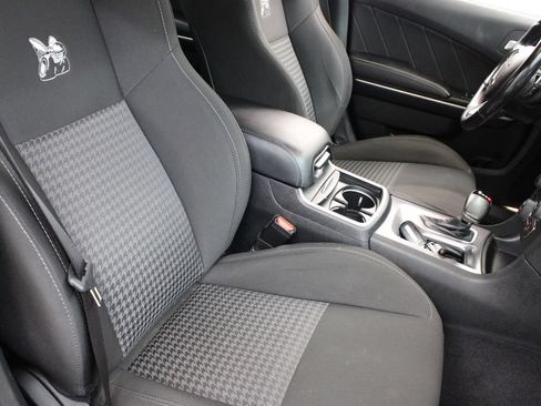 Used 2019 Dodge Charger Scat Pack RWD image 23