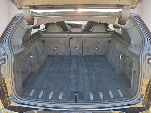 Used 2023 BMW XM AWD/4WD image 12