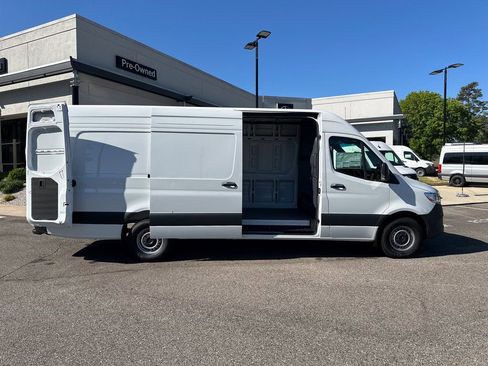 New 2025 Mercedes-Benz Sprinter 2500 image 26