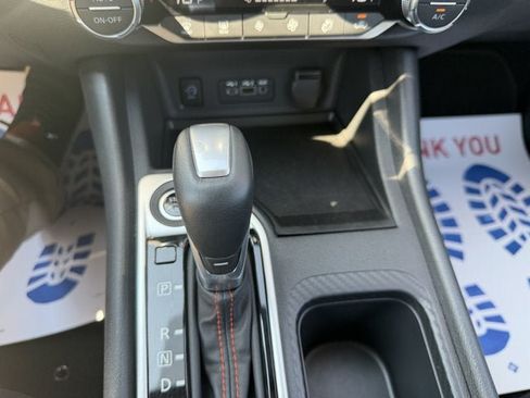 Used 2025 Nissan Sentra SR FWD image 25