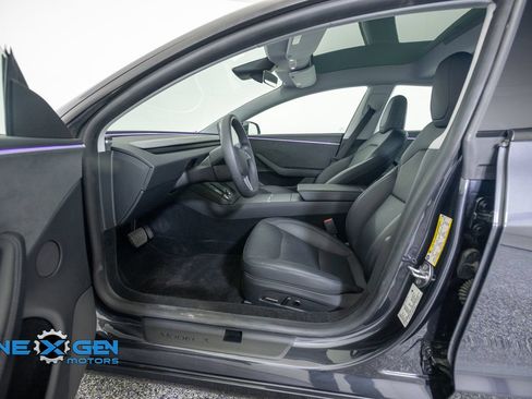 Used 2025 Tesla Model 3 Long Range AWD/4WD image 11
