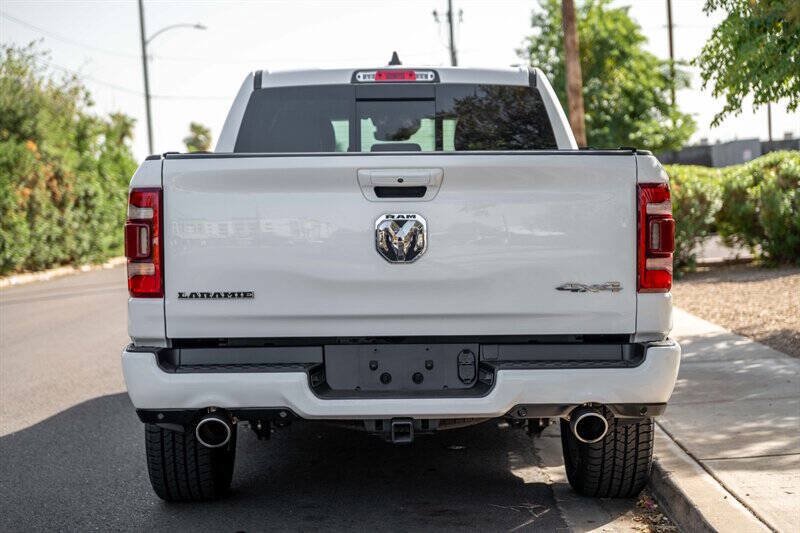 Used 2023 RAM 1500 Laramie AWD/4WD image 4