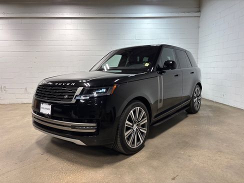Used 2023 Land Rover Range Rover SE AWD/4WD image 1