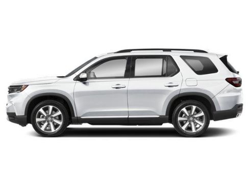 New 2025 Honda Pilot Touring image 3