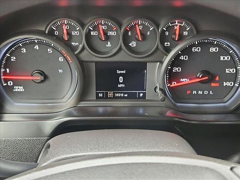 Used 2020 Chevrolet Silverado 1500 Custom w/ Custom Value Package AWD/4WD image 11