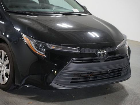 Used 2024 Toyota Corolla LE FWD image 4