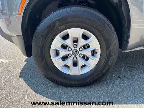 Used 2024 Nissan Frontier SV AWD/4WD image 27