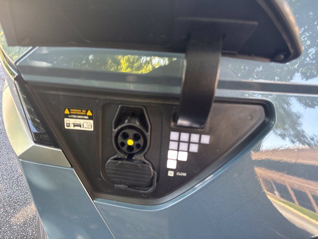 Used 2024 Hyundai Ioniq 5 SEL RWD image 30