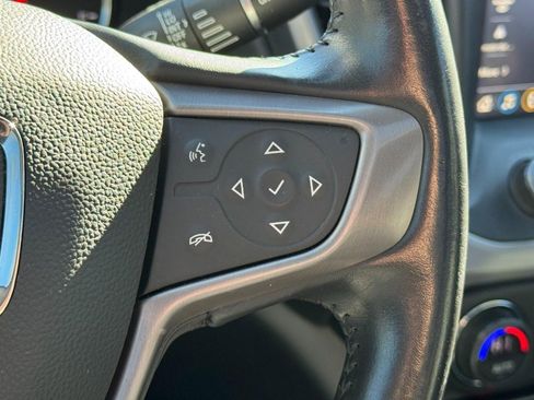 Used 2021 GMC Acadia AT4 w/ Technology Package image 18