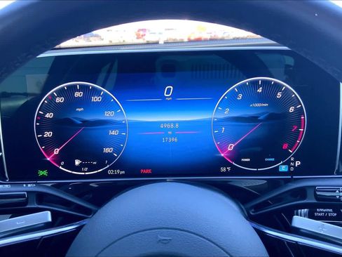 Used 2024 Mercedes-Benz E 350 4MATIC Sedan image 22