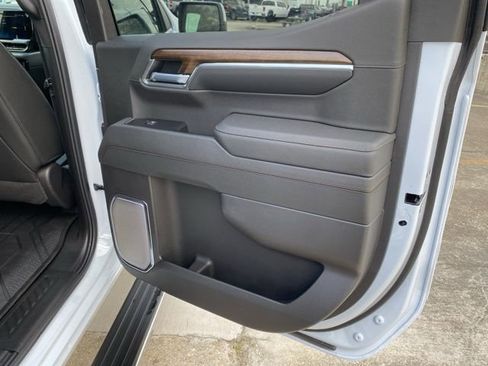 New 2026 Chevrolet Silverado 1500 High Country AWD/4WD image 29