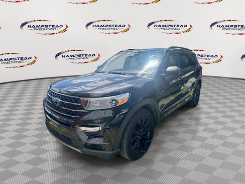 Used 2021 Ford Explorer XLT w/ Equipment Group 202A AWD/4WD image 1