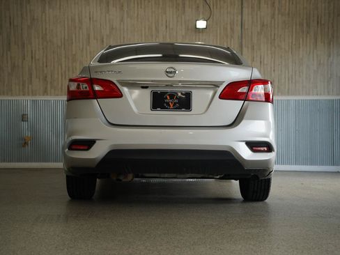 Used 2019 Nissan Sentra S FWD image 7