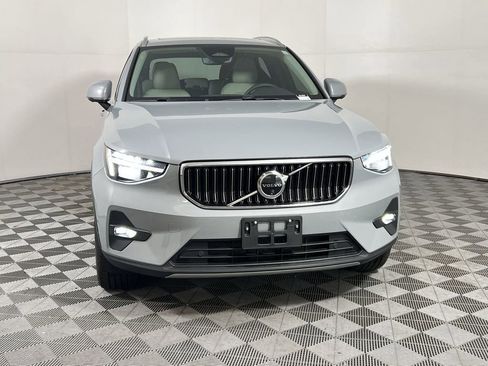 Certified 2024 Volvo XC40 B5 Plus w/ Climate Package image 6