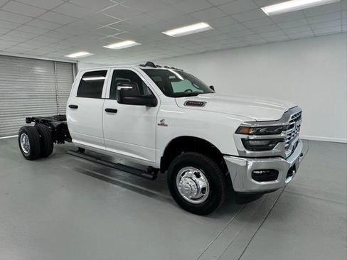 New 2026 RAM 3500 Tradesman image 3
