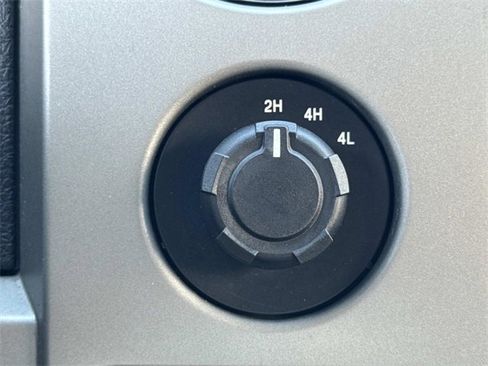 Used 2011 Ford F150 Lariat w/ Lariat Chrome Pkg image 23