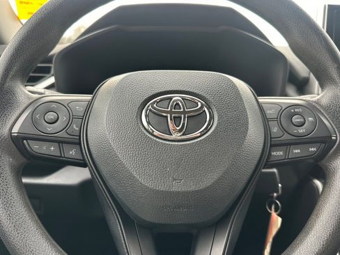 Certified 2025 Toyota RAV4 LE image 27