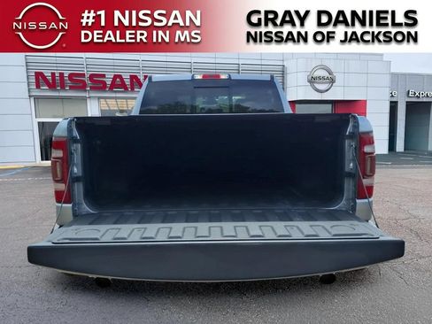 Used 2019 RAM 1500 Laramie AWD/4WD image 8
