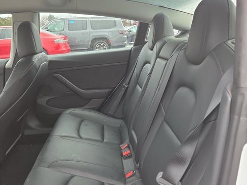 Used 2023 Tesla Model 3 Standard Range RWD image 4