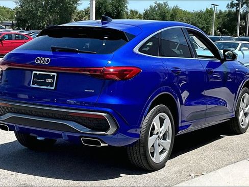 Certified 2025 Audi Q5 Premium Plus w/ Premium Plus AWD/4WD image 5