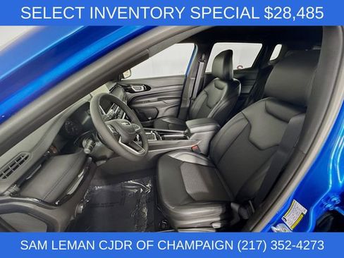 New 2026 Jeep Compass Latitude image 17