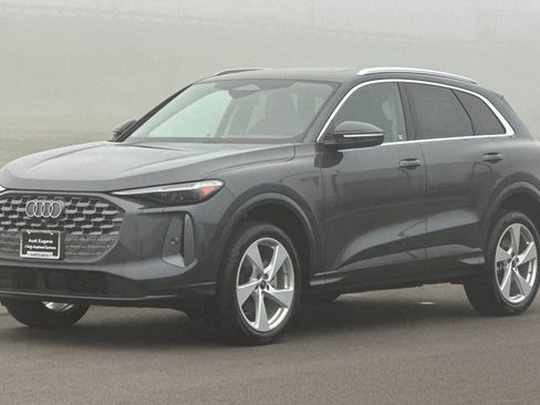 New 2025 Audi Q5 Premium Plus image 7