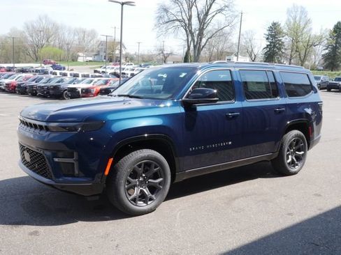 New 2026 Jeep Grand Wagoneer Limited AWD/4WD image 10