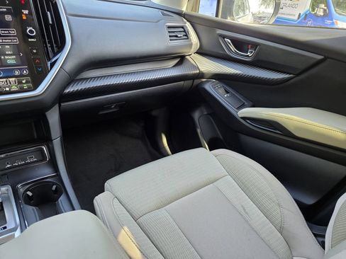 Used 2025 Subaru Ascent Premium AWD/4WD image 15