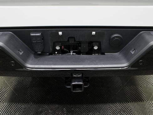 Used 2024 Chevrolet Silverado 1500 ZR2 image 43