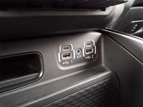 Used 2022 RAM 1500 Big Horn w/ Built-to-serve Edition image 23