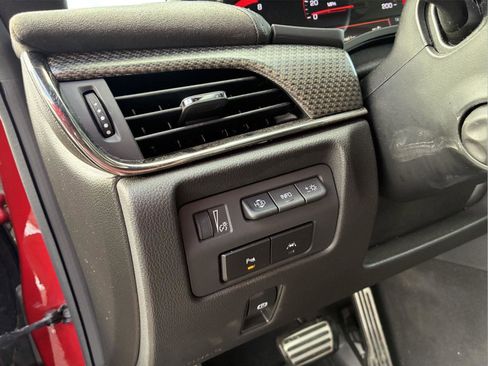 Used 2018 Cadillac ATS V w/ Carbon Fiber Package image 17